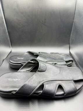 Black Men's Slide Sandals - Classic Comfort